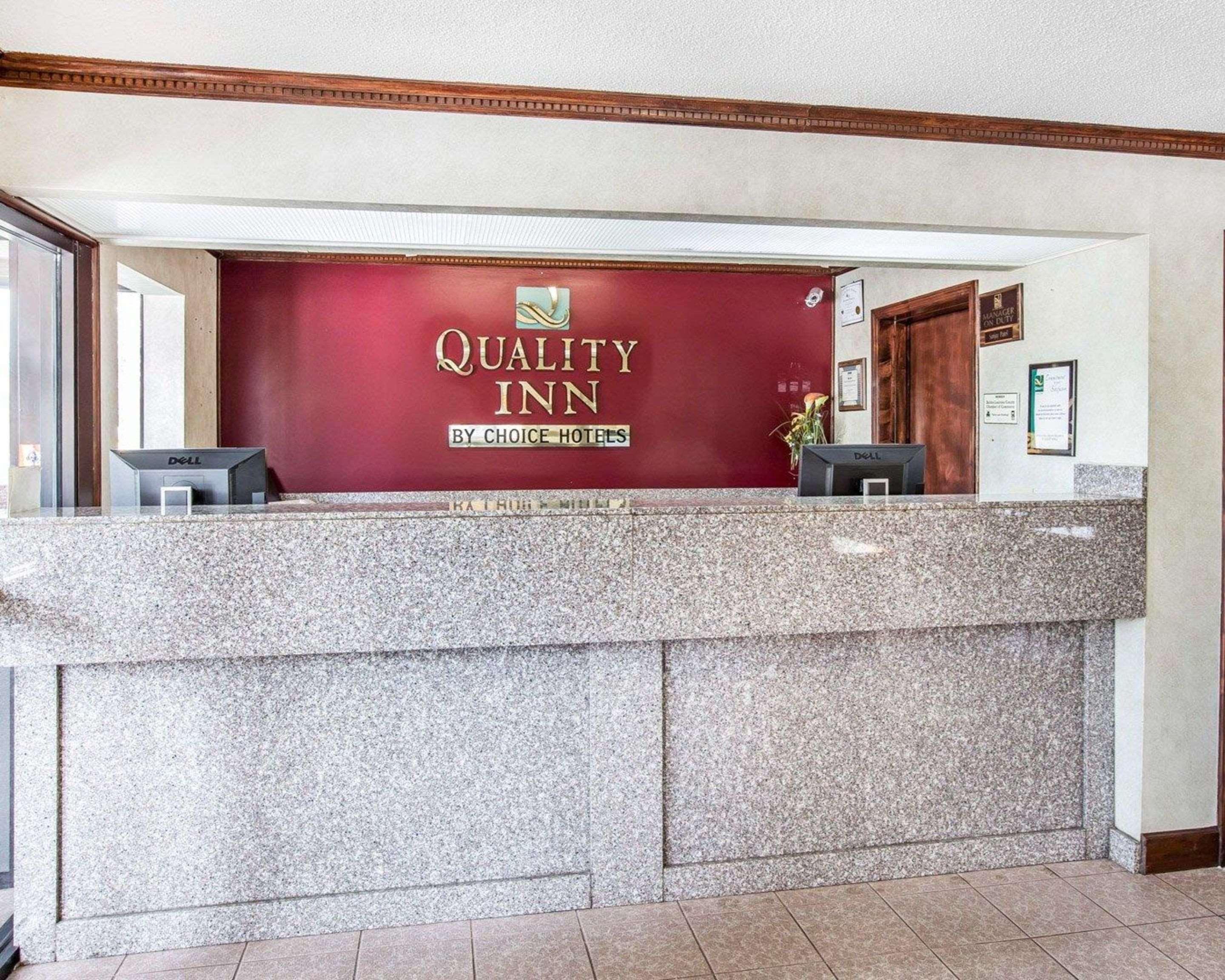 Quality Inn & Suites Dublin Exterior photo